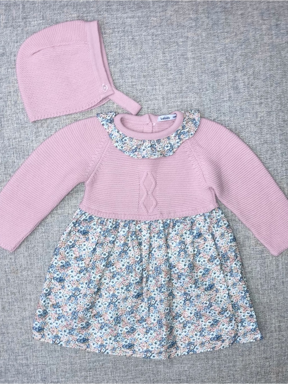 Babidu 24m EUC Knit Floral Baby Dress with Matching Bonnet